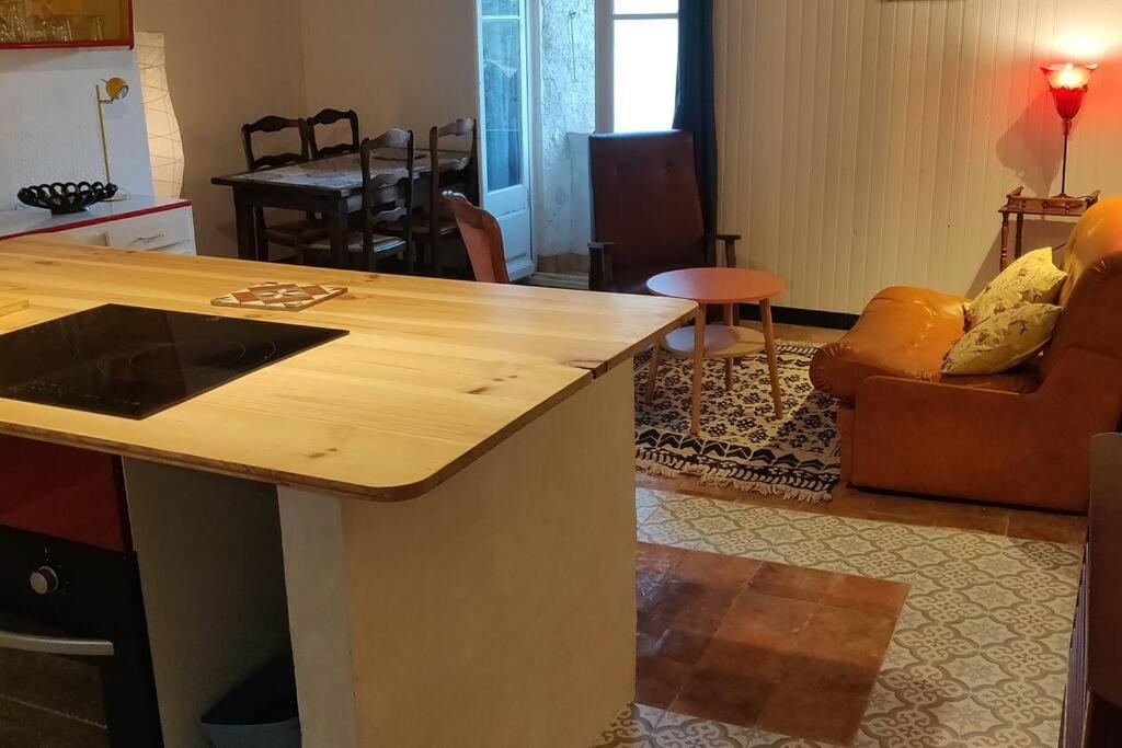 Villa Vilata A Padern Dans Les Corbieres Sauvages Extérieur photo